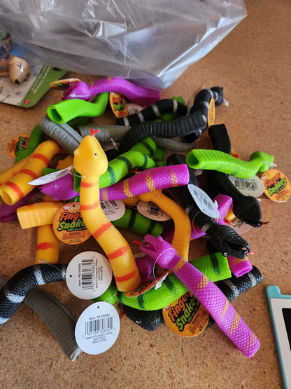 Finger Snakes